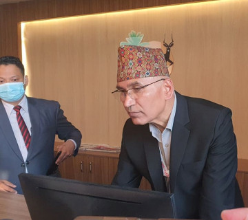 तपाईं हँसिलो देखिनुभएको छ नि भन्ने प्रश्नमा विष्णु पौडेलको जवाफ- मेरो अनुहार हँसिलो नभएको देख्नुभएको छ र ?